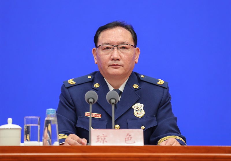 插入白浆15p应急部党组成员、消防救援局局长琼色出席新闻发布会